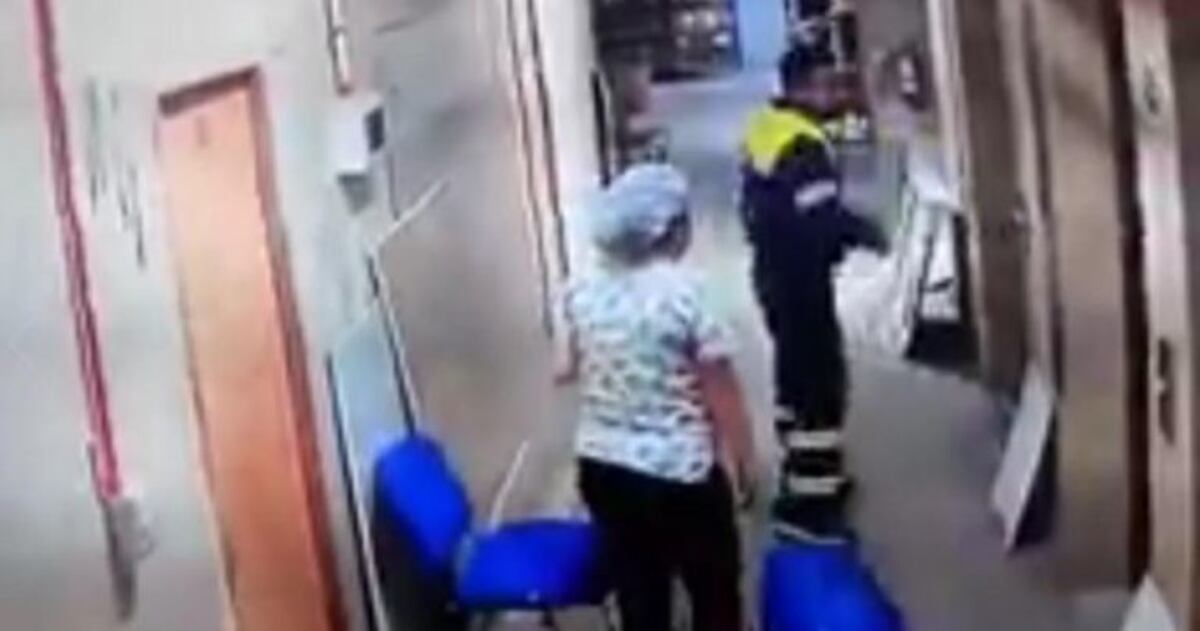 Golpiza paramedico a embarazada