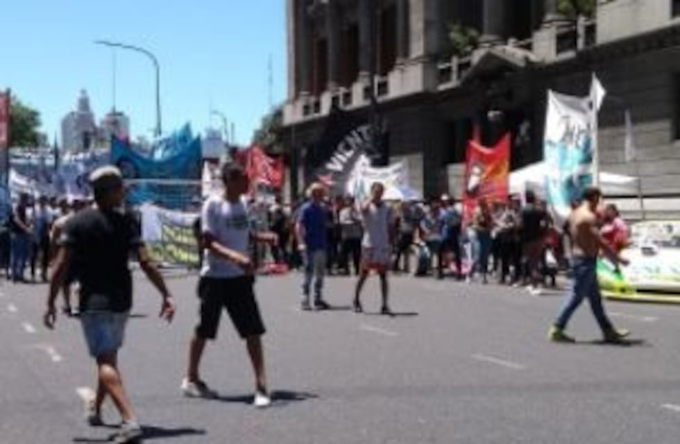 Corte total frente al Congreso