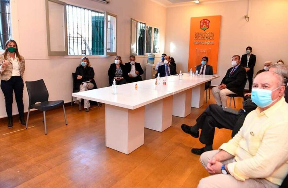 Especialistas se reunieron para analizar una salida progresiva de la cuarentena en Córdoba