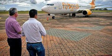 Flybondi lanzó dos vuelos semanales que conectan a Iguazú con Rosario\u002E