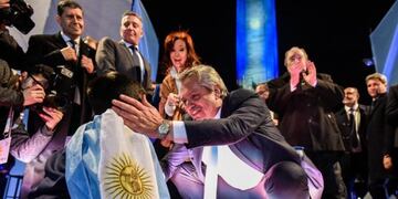 Alberto Fernández encabezó el cierre de campaña del Frente de Todos en Rosario antes de las PASO\u002E (@alferdez)