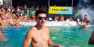 Carlos Paz: un joven turista pelea por su vida tras golpear su cabeza contra el fondo de una pileta