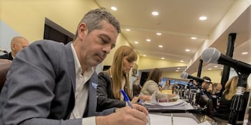 Damián Löffler Legislador Fueguino