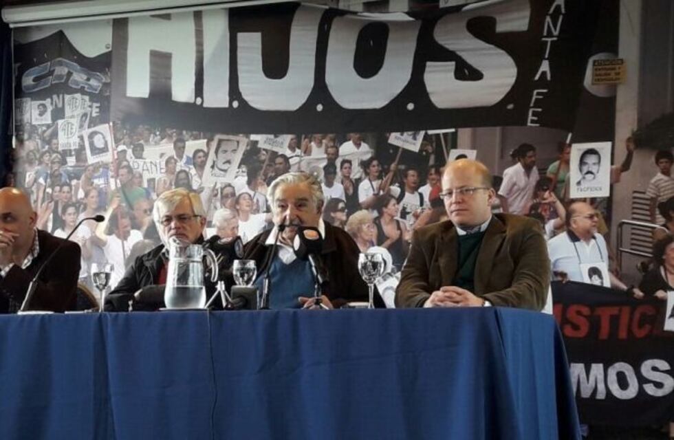 "Si no nos unimos, somos boleta", dijo "Pepe" Mujica sobre América Latina en su visita a Santa Fe