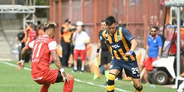 Alfonso Parot convirtió el segundo gol tras la asistencia del primero\u002E (@carcoficial)