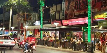 Los sitios gastronómicos en Carlos Paz\u002E (Foto: VíaCarlosPaz)\u002E