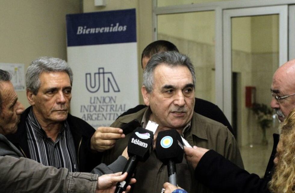 Schmid aseguró que Camioneros seguirá en la CGT y criticó a Palazzo y Yasky