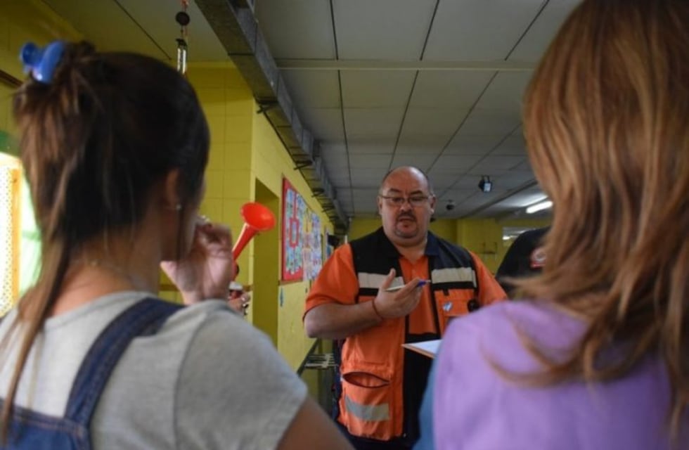 Plan Provincial de Contingencia en Establecimientos Educacionales