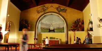 Iglesia Mendoza misas