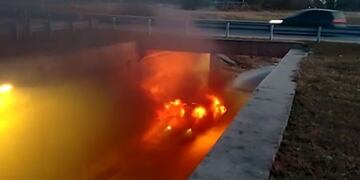 El auto incendiado\u002E