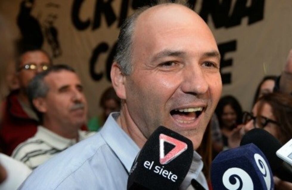 "Que Cornejo se calme y se dedique a gobernar"