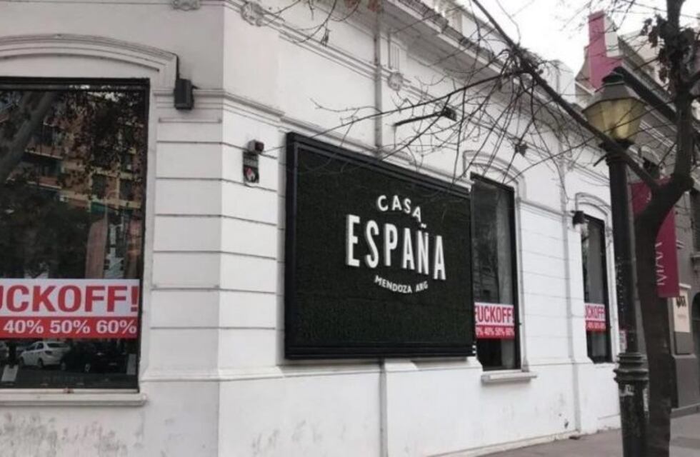 Fuertes críticas por una tienda mendocina que promocionó descuentos con un "agravio"
