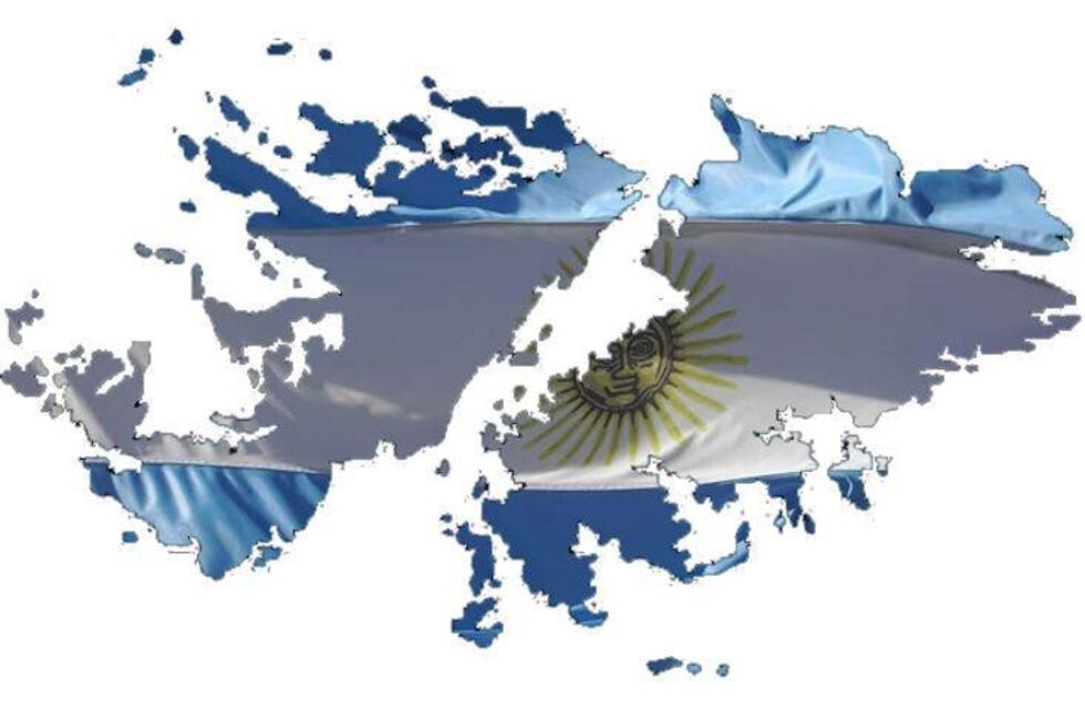 Vigilia por el 2 de Abril con banderas de Argentina