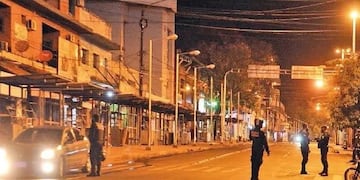 La policía reforzó los controles para evitar que se propague el virus\u002E