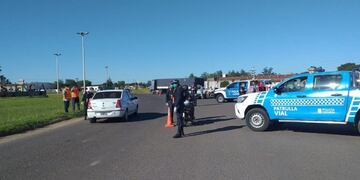 La Policía despliega controles para asegurar el aislamiento