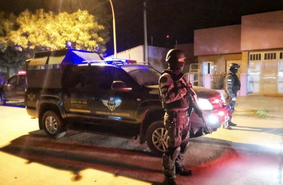 Incautan droga en barrio Roca