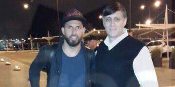 Kun Agüero y Karina, los primeros en llegar a Rosario para la boda de Messi\u002E