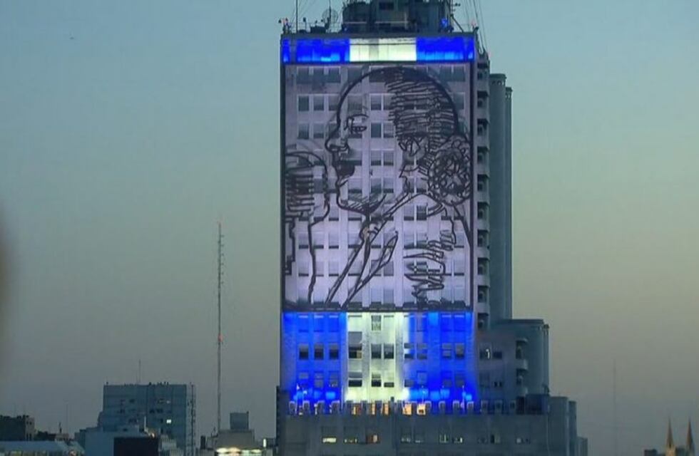 Volvieron a encender la imagen de Eva Perón en Desarrollo Social