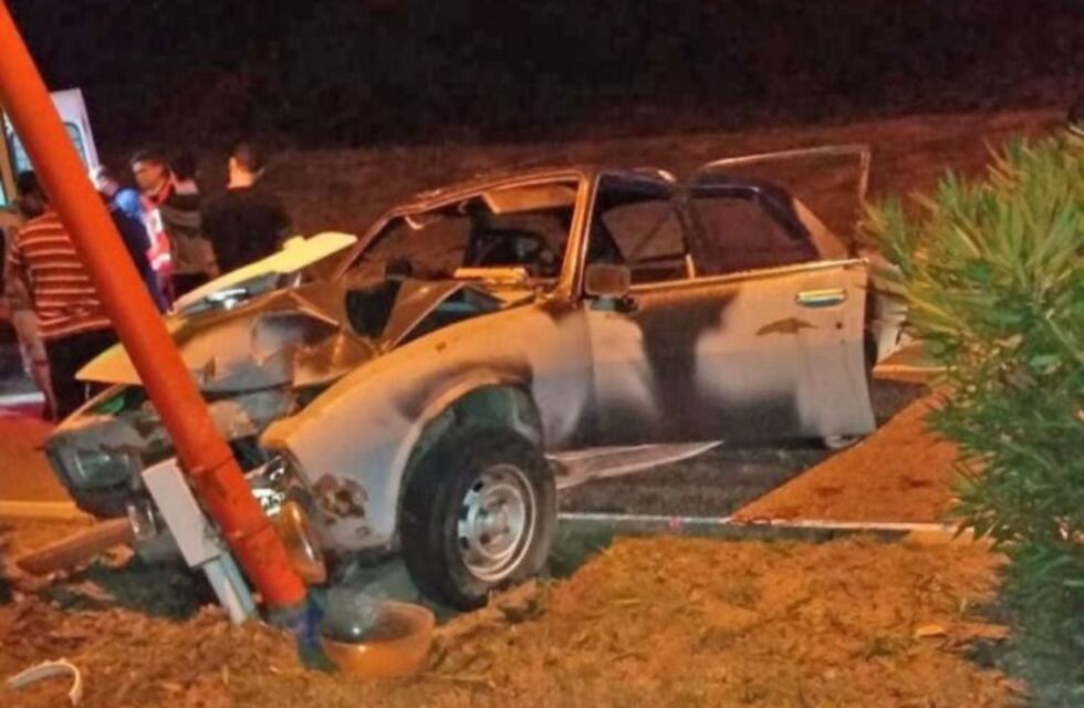 Dos hermanitos están graves tras un accidente vial