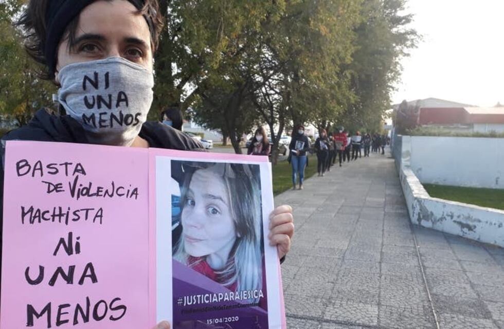 La familia de Jesica Minaglia se presentó como querellante en la causa por "presunto femicidio"