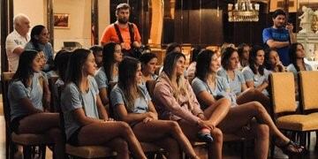 Las Leonas entrenan \