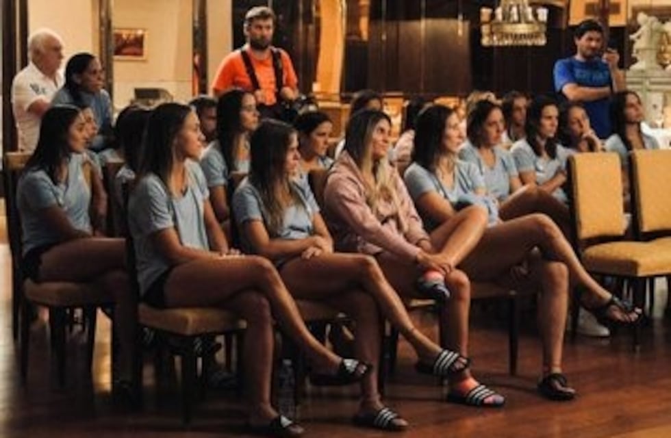 Las Leonas entrenan "ilusionadas" en Mar del Plata antes de viajar a Tokio