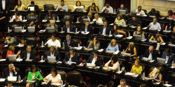 Diputados debate del proyecto de sostenibilidad de la deuda\u002E (Federico López Claro)