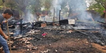 Montecarlo: un incendio consumió por completo una vivienda