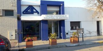 1º desayuno en 2019 para industriales de Arroyito Centro Comercial