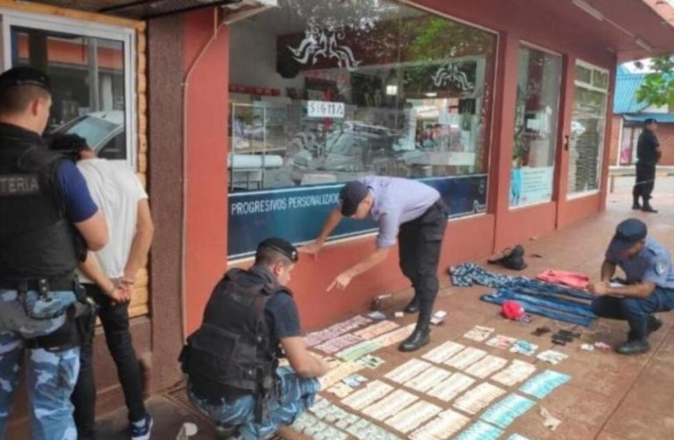 Robó medio millón de pesos, pero fue grabado en el acto y lo detuvieron