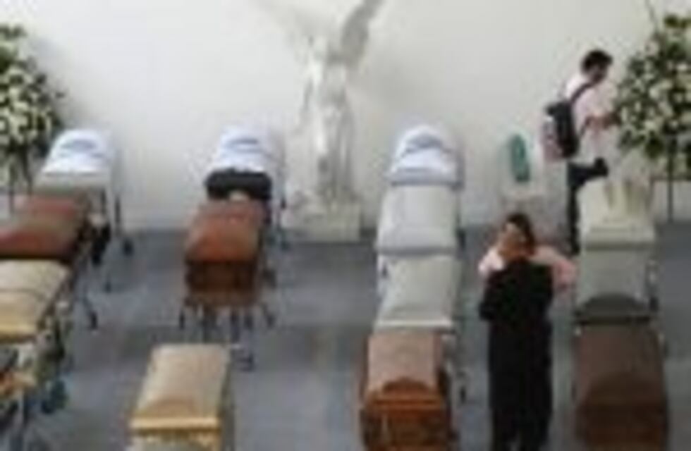 Hoy serán repatriados los cuerpos de 70 de las víctimas del accidente aéreo en Colombia