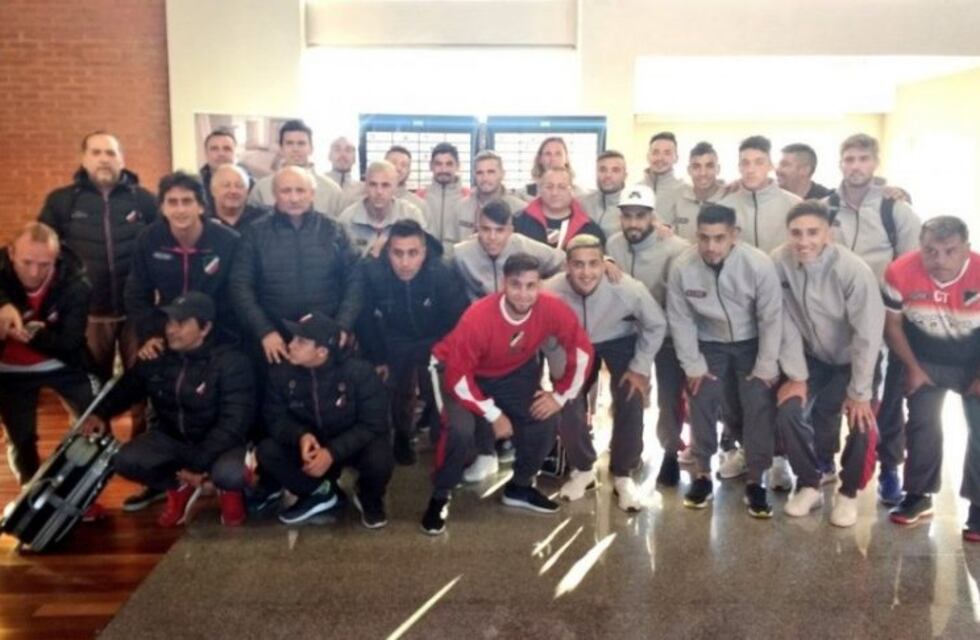 Deportivo Maipú ya está en Neuquén para enfrentar a Chacarita Juniors