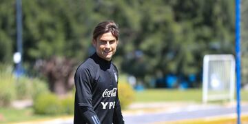 Mala experiencia para la Joya\u002E Viajó después de varios contratiempos en Italia, y se pierde los dos partidos con la Selección\u002E
