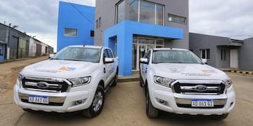 Entrega de vehículos a la secretaría de energía