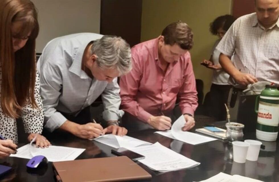 El Estado provincial seguirá adelantando con fondos propios la Garantía Salarial Docente y el FONID