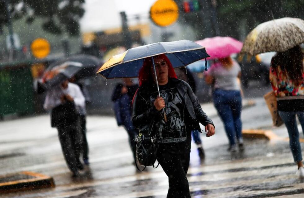 Rige un alerta por lluvias y tormentas fuertes en la Ciudad