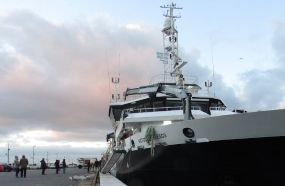 El Angelescu llegó a Mar del Plata para someterse a un trabajo de mantenimiento preventivo