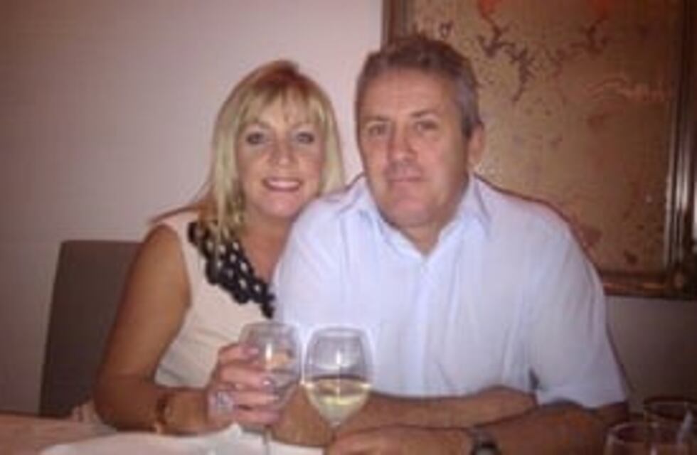 Habló la mujer del piloto que llevaba a Sala: "Ese no era su trabajo pero su pasión era volar"