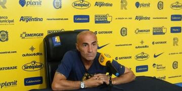 Paolo Montero en conferencia de prensa