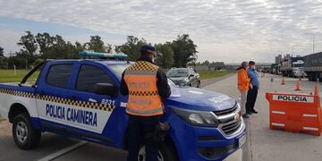 La ruta 5 fue cerrada desde el peaje hasta Alta Gracia, para aislar a las dos poblaciones\u002E