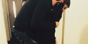 La mascota del futbolista vive actualmente con la santafesina\u002E (@emilianosala9)