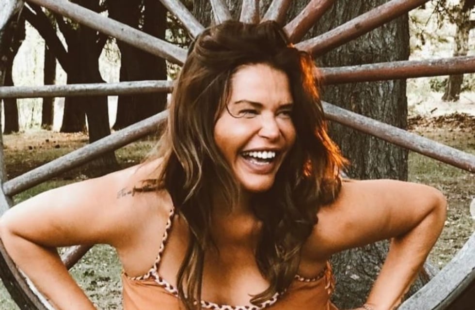 A Nazarena Vélez le llegó una señal "del más allá" en vivo: "¿Me cuentan si alguna vez les pasó?"