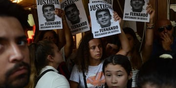 Marcha en silencio por Fernando Báez Sosa en Recoleta\u002E (Foto: Clarín)