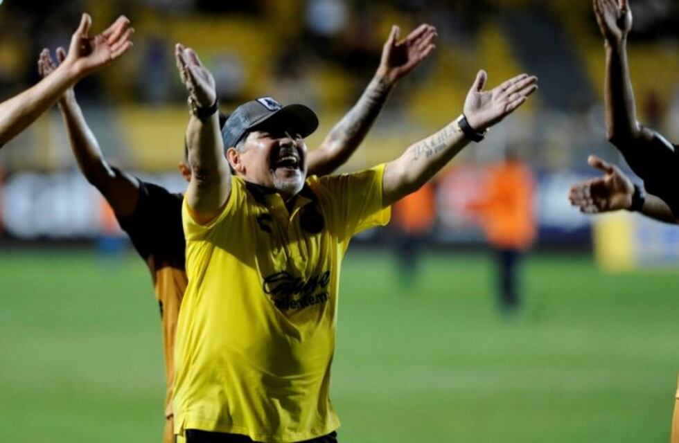 El baile de Maradona para celebrar una nueva victoria de Dorados