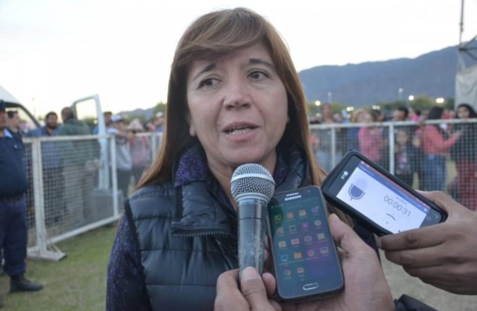 Adriana Olima calificó de demagógico el planteo de Cambiemos por aumento salarial