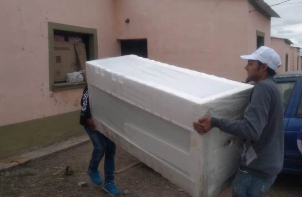 Asisten a familias vulnerables en barrios de la capital jujeña