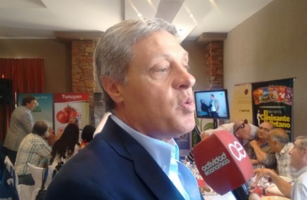 Están en emergencia económica productores de pera y manzana