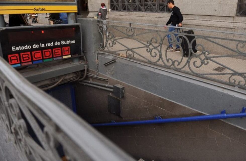 Buenos Aires: sin colectivos, subtes y trenes por un paro de los trabajadores del transporte