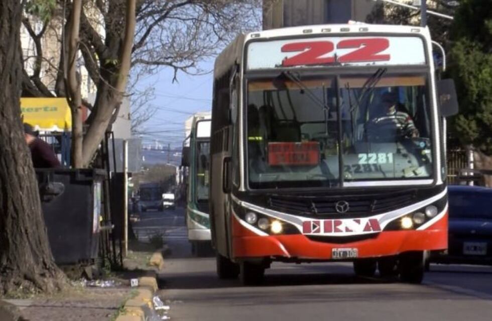 Se reducirán las frecuencias de colectivos urbanos esta semana