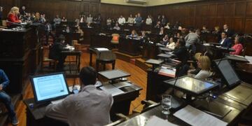 Senadores mendocinos aprobaron los juicios por Jurados Populares\u002E